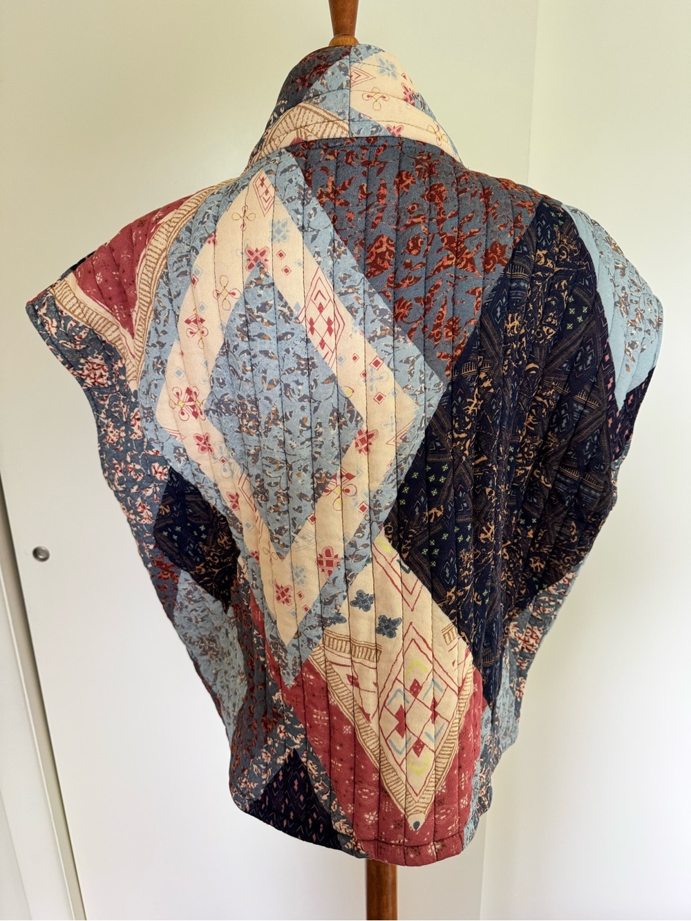 Quilted Patchwork Wrap Jacket Vest - Multi Color - Picture 2 of 3